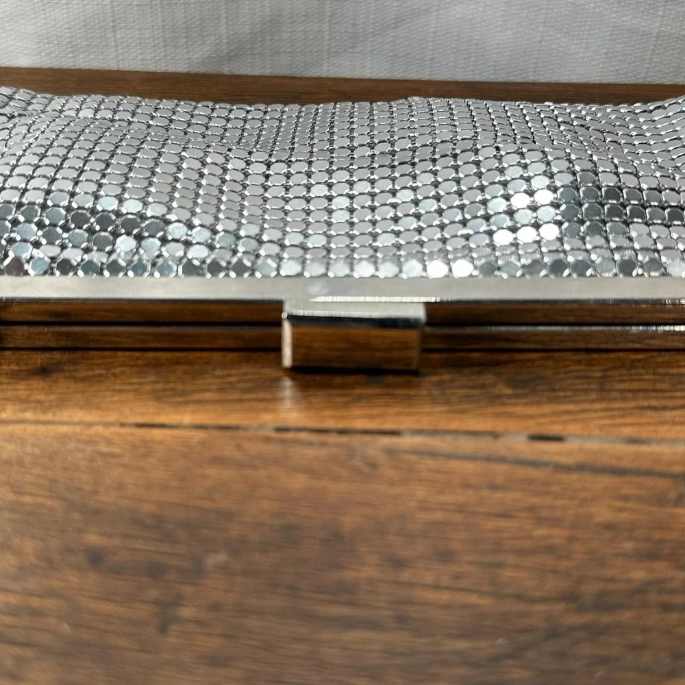 Silver Mesh Evening Clutch Bag with Chain Strap‎ Elegant Party Purse